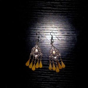 dangle earrings